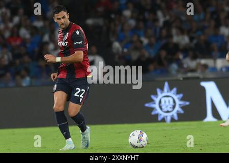 Napoli, Italie, 25 août ,2024 Charalampos Lykogiannis du Bologne FC en action lors de la Serie A Enilive entre SSC Napoli vs Bologne FC Calcio :Agostino Gemito/ Alamy Live News Banque D'Images