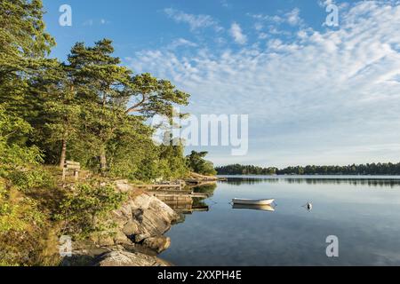 Archipel sur la côte suédoise au large de Stockholm Banque D'Images