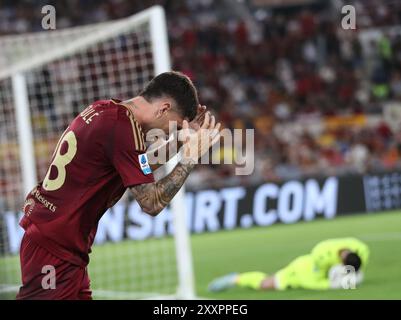 Rome, Italie. 25 août 2024. Le Roma Matias Soule Malvano réagit lors d'un match de football de série A entre Roma et Empoli, à Rome, Italie, le 25 août 2024. Crédit : Li Jing/Xinhua/Alamy Live News Banque D'Images