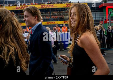 Zandvoort, pays-Bas, le 25 août 2024, la princesse Alexia assiste à la journée de course, 15e manche du championnat de formule 1 2024. Crédit : Michael Potts/Alamy Live News crédit : Michael Potts/Alamy Live News Banque D'Images