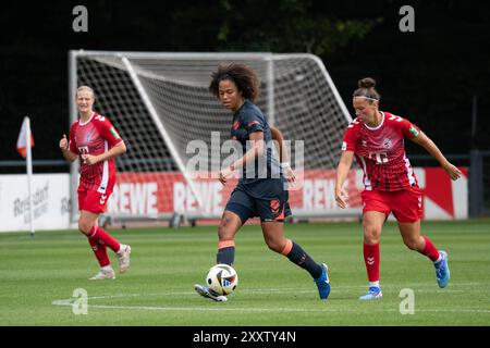 Cologne, Allemagne. 17 août 2024. Cologne, Allemagne, 17 août 2024 Naomi Piqué (12 Utrecht) en action lors du match amical entre 1. FC Köln et Utrecht au RheinEnergieSportpark Rasenplatz, Germnay. Qianru Zhang/SPP (Qianru Zhang/SPP) crédit : SPP Sport Press photo. /Alamy Live News Banque D'Images