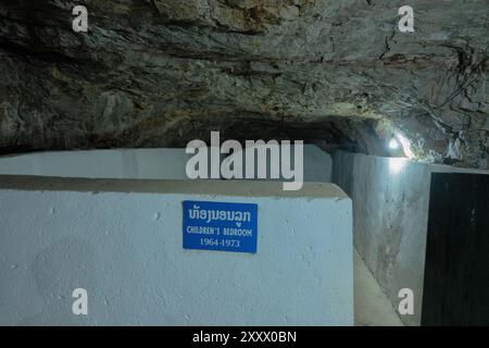 Intérieur des grottes de Viengxay (Vieng Xai), Viengxay, Houaphanh, Laos Banque D'Images