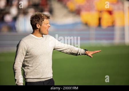 Farum, Danemark. 25 août 2024. L'entraîneur-chef Jens Fonsskov Olsen du FC Nordsjaelland vu lors du match de 3F Superliga entre le FC Nordsjaelland et le FC Copenhagen à Right to Dream Park à Farum. Banque D'Images