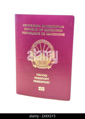 La dernière photo connue du passeport de la République de Macédoine : un symbole d'un nom qui vit dans les cœurs et les esprits. Isolé sur fond blanc Banque D'Images