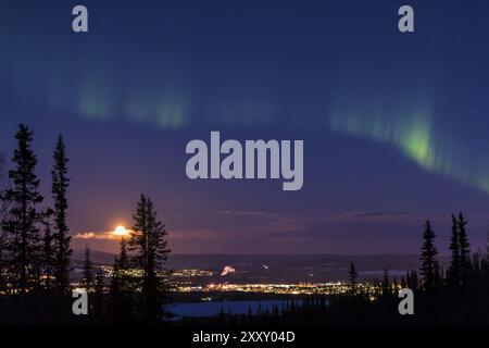 Aurores boréales sur Gaellivare, Norrbotten, Laponie, Suède, décembre 2014, Europe Banque D'Images