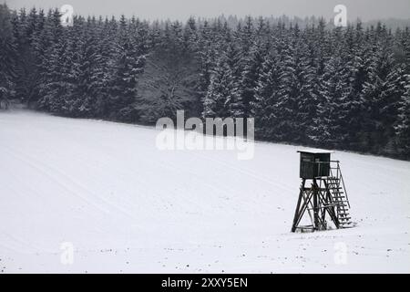 Siège haut dans le paysage d'hiver Banque D'Images