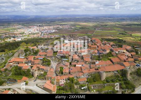 Castelo Rodrigo drone vue aérienne village paysage, au Portugal Banque D'Images