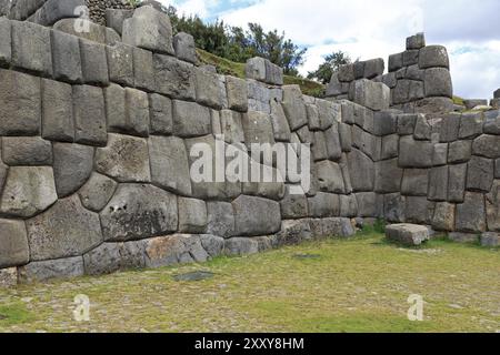 Mur Inca transparente dans la forteresse inca de Sacsayhuaman Cusco Pérou Banque D'Images