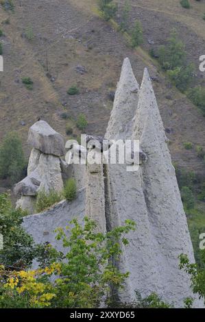 Pyramides de terre d'Euseigne dans le Val d'Heremence dans le canton du Valais en Suisse Banque D'Images