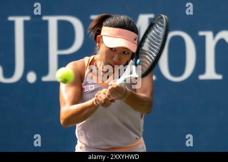 Flushing Meadows, New York, États-Unis. 26 août 2024. Moyuka Uchijima (JPN) participe à la première ronde de l'US Open Tennis 2024. Crédit : Aflo Co. Ltd./Alamy Live News Banque D'Images