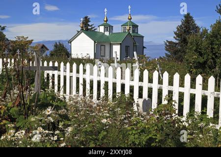 La Sainte Transfiguration de notre Seigneur Église orthodoxe russe et cimetière à Ninilchik, péninsule de Kenai Banque D'Images