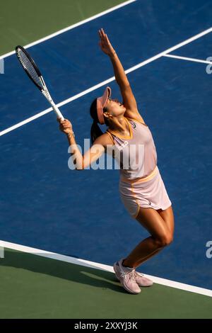 Flushing Meadows, New York, États-Unis. 26 août 2024. Moyuka Uchijima (JPN) participe à la première ronde de l'US Open Tennis 2024. Crédit : Aflo Co. Ltd./Alamy Live News Banque D'Images