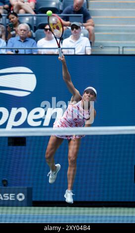 New York, États-Unis. 26 août 2024. Varvara Gracheva de France pendant le premier jour de l'US Open 2024, tournoi de tennis du Grand Chelem le 26 août 2024 au USTA Billie Jean King National Tennis Center à Flushing Meadows, Queens, New York City, États-Unis - photo Jean Catuffe/DPPI crédit : DPPI Media/Alamy Live News Banque D'Images