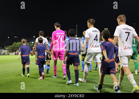 Richlands, Australie. 27 août 2024. Richlands, le 27 août 2024 : les joueurs entrent sur le terrain avant le match entre le Lions FC et les Western Sydney Wanderers dans la manche de la Coupe d'Australie de 16 au Luxury Paints Stadium Matthew Starling (Promediapix/SPP) crédit : SPP Sport Press photo. /Alamy Live News Banque D'Images