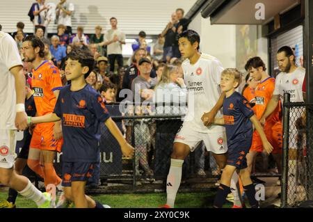 Richlands, Australie. 27 août 2024. Richlands, le 27 août 2024 : les joueurs entrent sur le terrain avant le match entre le Lions FC et les Western Sydney Wanderers dans la manche de la Coupe d'Australie de 16 au Luxury Paints Stadium Matthew Starling (Promediapix/SPP) crédit : SPP Sport Press photo. /Alamy Live News Banque D'Images