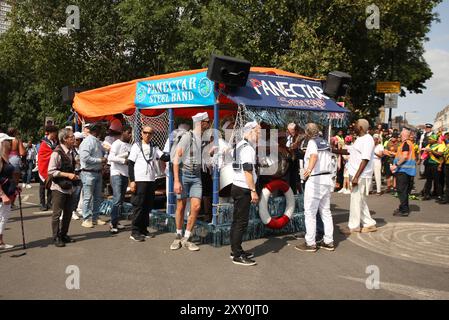 2024 Notting Hill Carnival calypso Band Banque D'Images