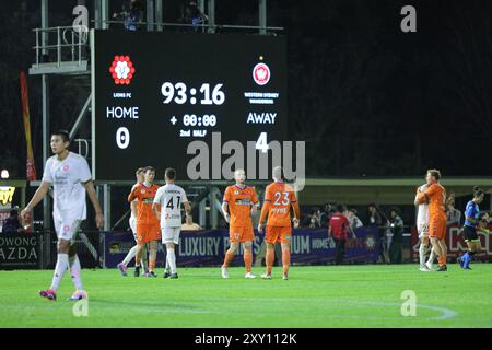 Richlands, Australie. 27 août 2024. Richlands, le 27 août 2024 : les joueurs de Western Sydney Wanderers semblent déçus après avoir perdu le match 0-4 entre le Lions FC et les Western Sydney Wanderers dans la manche de la Coupe d'Australie 16 au Luxury Paints Stadium Matthew Starling (Promediapix/SPP) crédit : SPP Sport Press photo. /Alamy Live News Banque D'Images