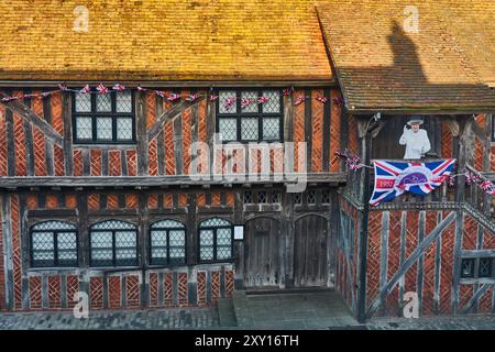 Sa Majesté la reine Elizabeth II célébrant son jubilé de platine à Aldeburgh, Suffolk. Banque D'Images
