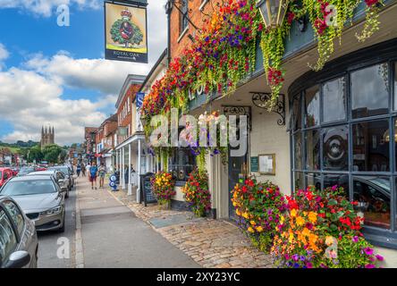 Le pub Royal Oak sur la High Street, Marlborough, Wiltshire, Angleterre, Royaume-Uni Banque D'Images