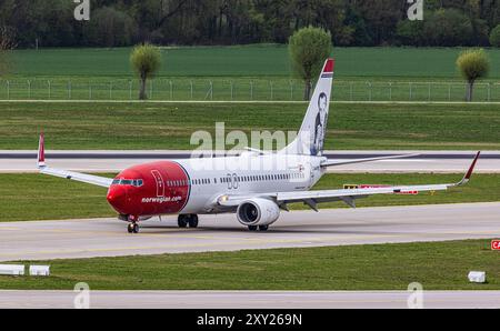 Munich, Allemagne, 7 avril 2024 : un Boeing 737-8JP norvégien atterrit à l'aéroport de Munich. Enregistrement LN-DYM. (Photo Andreas Haas/dieBildmanufaktur) Banque D'Images