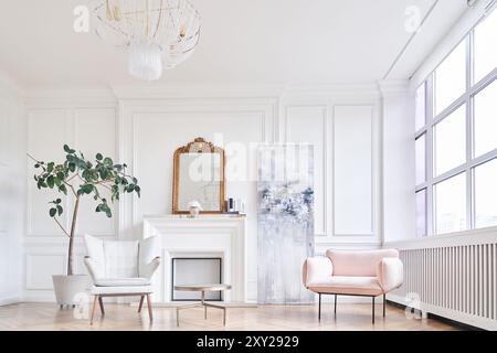 Design intérieur de la maison avec un salon élégant et un canapé confortable, meubles. Le revêtement de sol est en bois. Avec espace à copier. Photo de haute qualité Banque D'Images