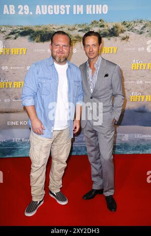 Axel Stein und Tom Schilling BEI der ‚Alles Fifty Fifty“ première du film AM 27.08.2024 à Berlin Banque D'Images