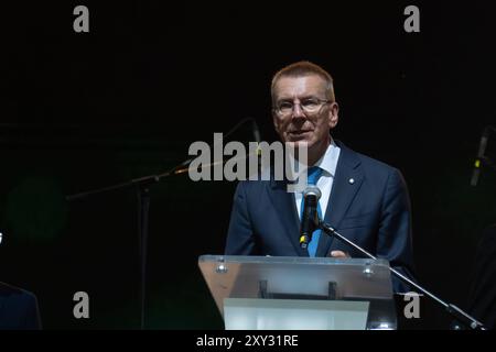 Chisinau, Republik Moldau 27. Août 2024 : Unabhängigkeitstag der Republik Moldau - 2024 Im Bild : Edgars Rinkevics Präsident / Praesident von Lettland gratuliert den Moldauern zum 33. Unabhaengigkeitstag der Republik Moldau zu ihrer Unabhaengigkeit Piata Neamul Adunari nationale Orhei *** Chisinau, République de Moldova 27 août 2024 Journée de l'indépendance de la République de Moldova 2024 en image Edgars Rinkevics le Président de la Lettonie félicite les Moldaves pour leur indépendance à l'occasion de la Journée de l'indépendance de Moldova 33 Piata Neamul Adunari National Orhei Copyright : xFotos Banque D'Images