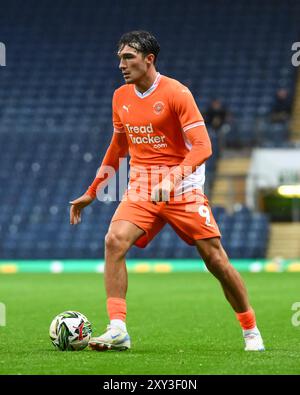 Jake Beesley de Blackpool en action lors du match de la Carabao Cup Blackburn Rovers vs Blackpool à Ewood Park, Blackburn, Royaume-Uni, le 27 août 2024 (photo par Craig Thomas/News images) en , le 25/08/2024. (Photo de Craig Thomas/News images/SIPA USA) Banque D'Images