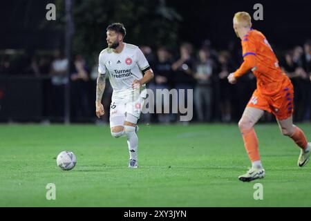 Richlands, Australie. 27 août 2024. Richlands, 27 août 2024 : Brandon Borello (26 Western Sydney Wanderers) court avec le ballon pendant le match entre le Lions FC et les Western Sydney Wanderers lors de la manche de la Coupe d'Australie 16 au Luxury Paints Stadium Matthew Starling (Promediapix/SPP) crédit : SPP Sport Press photo. /Alamy Live News Banque D'Images