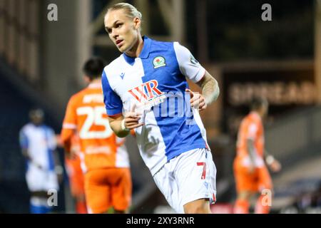 Blackburn, Royaume-Uni. 27 août 2024. Ewood Park, Blackburn, Angleterre, 27 août 2024 : Arnor Sigurdsson (7 Blackburn Rovers) lors du match de la deuxième ronde de la Carabao Cup entre Blackburn Rovers et Blackpool à Ewood Park à Blackburn, Angleterre, le 27 août 2024. (Sean Chandler/SPP) crédit : photo de presse sportive SPP. /Alamy Live News Banque D'Images