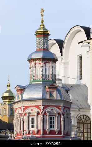 Le grand monastère de la Trinité dans un Puebla de Zaragoza, près de Moscou. Anneau d'or Banque D'Images