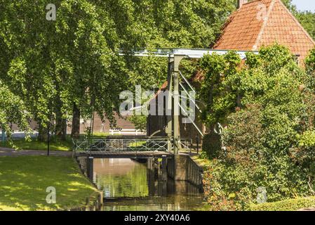 Enkhuizen, pays-Bas, juin 2022. Les maisons traditionnelles des pêcheurs au musée Zuiderzee à Enkhuizen Banque D'Images