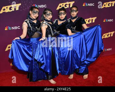 Pasadena, États-Unis. 27 août 2024. Sabrina dans les coulisses du spectacle « America's Got talent » saison 19 - semaine 3 tapis rouge le 27 août 2024 à l'hôtel Dena de Pasadena, CA. © Lisa OConnor/AFF-USA.com crédit : AFF/Alamy Live News Banque D'Images