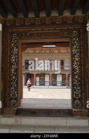 Porte d'entrée du dzong, Trashiyangtse, Bhoutan oriental Banque D'Images