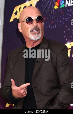Pasadena, États-Unis. 27 août 2024. LOS ANGELES - août 27 : Howie Mandel au America's Got talent Live Show Red Carpet à l'Hôtel Dena le 27 août 2024 à Pasadena, CA (photo de Katrina Jordan/Sipa USA) crédit : Sipa USA/Alamy Live News Banque D'Images