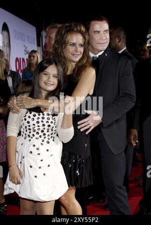 HOLLYWOOD, CA, 9 NOVEMBRE 2009 : Kelly Preston, John Travolta et Ella Bleu Travolta à la première mondiale de 'Old Dogs' tenue au El Capitan Theat Banque D'Images