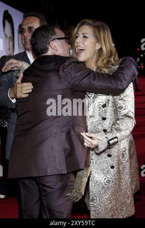 HOLLYWOOD, CA, 9 NOVEMBRE 2009 : Robin Williams et Rita Wilson à la première mondiale de 'Old Dogs' au théâtre El Capitan à Hollywood, aux États-Unis Banque D'Images