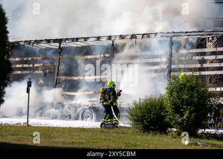 LKW Steht dans Flammen Banque D'Images