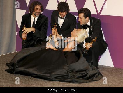 Andrew Wyatt, Anthony Rossomando, Lady Gaga et Mark Ronson lors de la 91e cérémonie annuelle des Oscars, salle des gagnants qui s'est tenue au Hollywood and Highland à Los Banque D'Images