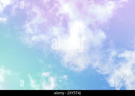 Abstract neon pastel arrière-plan. Purple et teal blue sky, tonique libre Banque D'Images