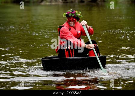 Régate Ironbridge Coracle sur la rivière Severn le 26 août 2024. PHOTO DE DAVID BAGNALL Banque D'Images