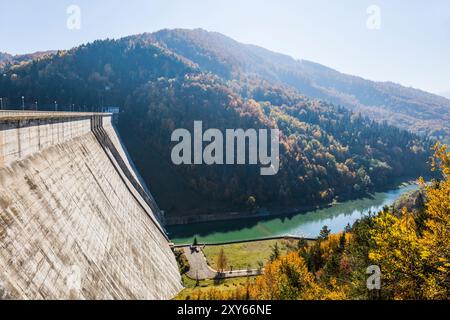 Barrage de Vidraru, Arge ? Comté dans la région historique de Valachie, Roumanie, Europe Banque D'Images