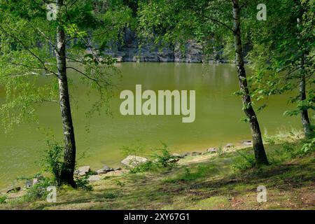 Leśnia lac près de château Czocha, Basse-silésie, Pologne Banque D'Images