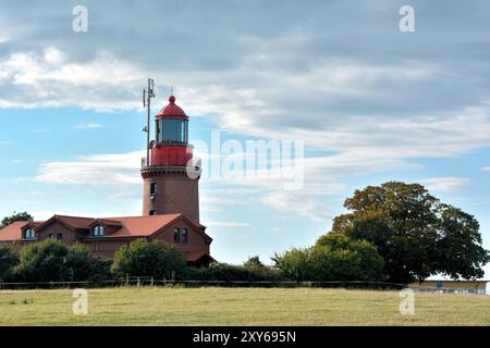 Le phare de Bastorf sur la côte de la mer Baltique Banque D'Images