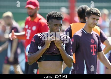 Munich, Deutschland. 28 août 2024. Départ Kingsley COMAN (FC Bayern Munich), action. Entraînement du FC Bayern Munich sur le terrain d'entraînement de Saebener Strasse le 28 août 2024. Football 1ère Bundesliga, saison 2024/2025? Crédit : dpa/Alamy Live News Banque D'Images