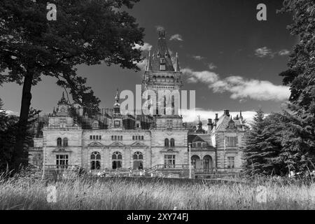 Le pavillon de chasse Hummelshain en été en noir et blanc Banque D'Images