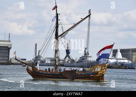 Den Helder, pays-Bas. 2 juillet 2023. La poupe du yacht Staten Utrecht sur le Marsdiep Banque D'Images