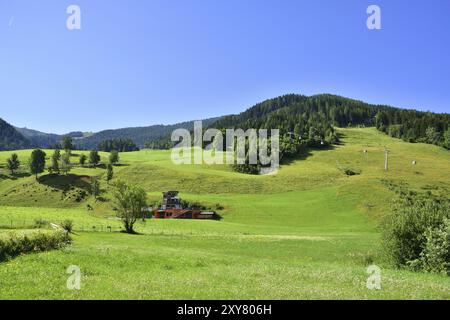 Vallée des Alpes autrichiennes Bad Kleinkirchheim. Bad Kleinkirchheim en Carinthie, Autriche, Europe Banque D'Images