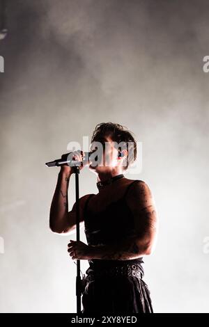 Paris, France. 22 août 2024. Damiano David, chanteur du groupe Maneskin, se produit en direct le deuxième jour du festival Rock en Seine, au domaine National Saint-Cloud, à Paris. (Photo de Telmo Pinto/SOPA images/SIPA USA) crédit : SIPA USA/Alamy Live News Banque D'Images