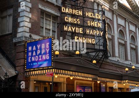 Belasco Theatre Marquee avec 'Maybe Happy Ending'', New York City, États-Unis 2024 Banque D'Images